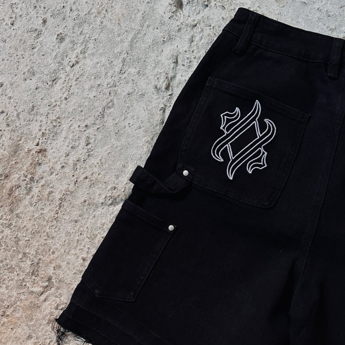 Carpenter denim shorts - black