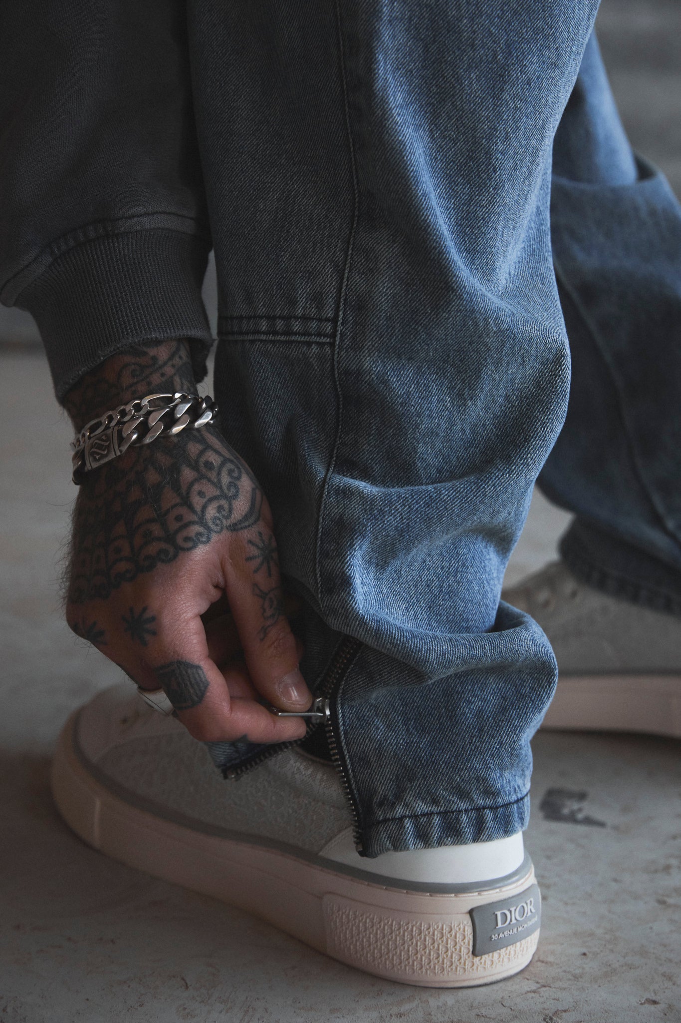 Washed blue carpenter denim