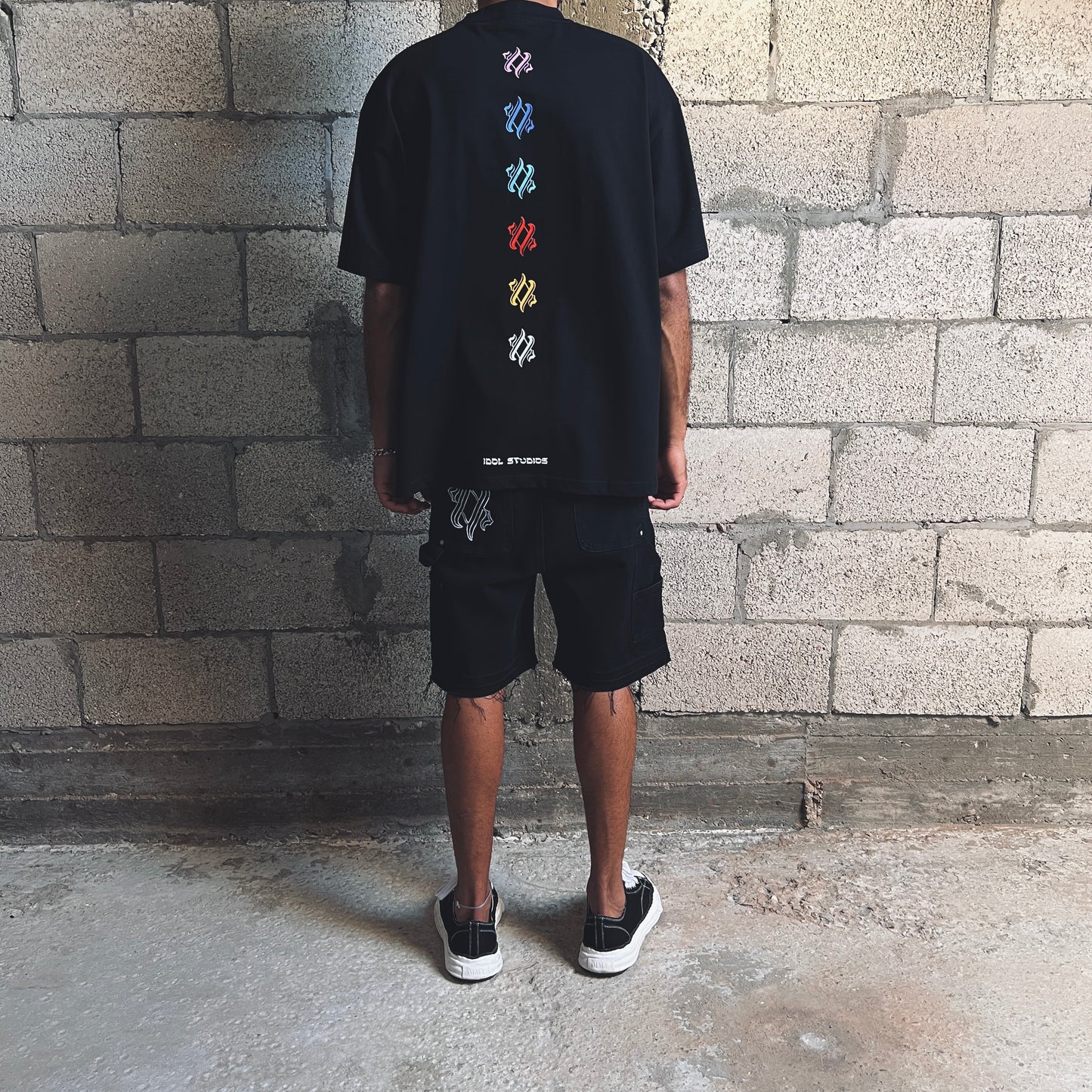 Multi color spine - black